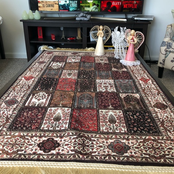 Handmade Silk Carpet “Nation” - Picture 3 of 8